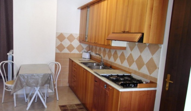 Studio with sea view furnished garden and wifi at Sorrento 1 km away from the beach
