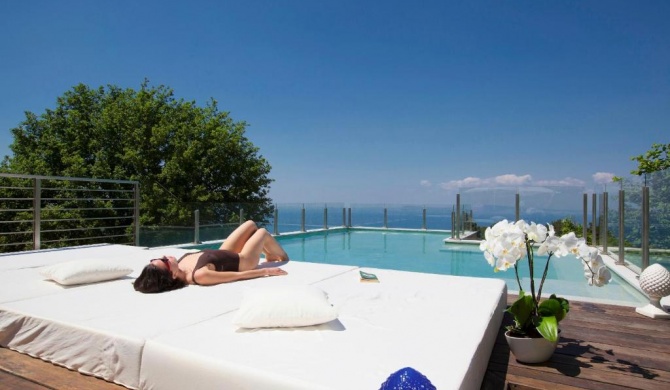 Sorrento Villa Sleeps 11 Pool Air Con WiFi