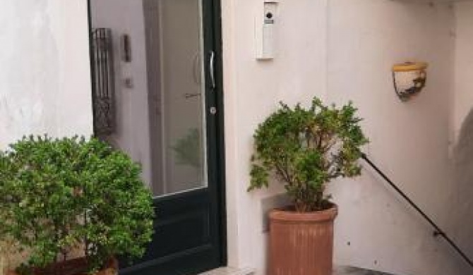Amalfi Holiday House Rooms & Apartments