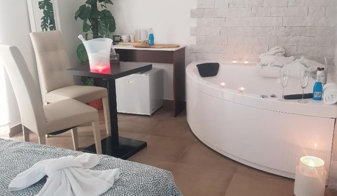 B&B Napoli Centrale Room&Jacuzzi