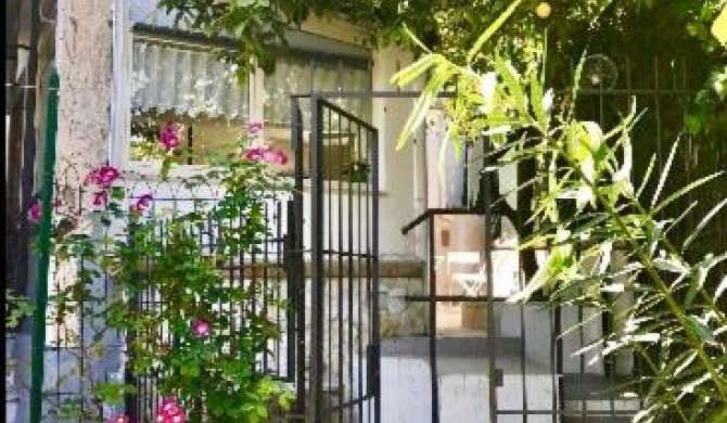 GARDEN HOUSE Apartments in Naples