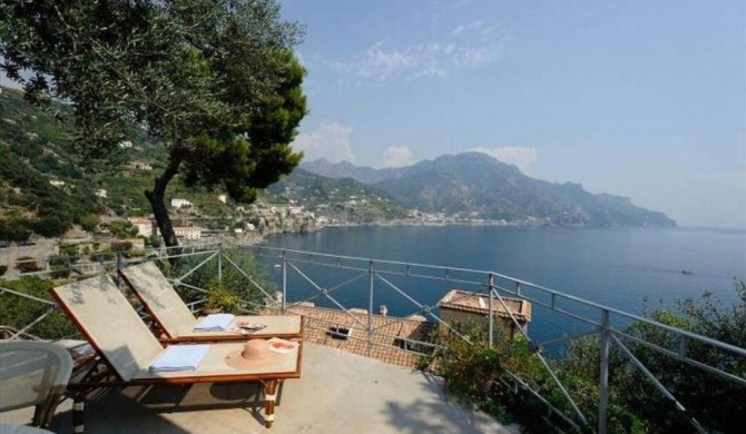 Villa Oliver with a Breathtaking Maxi Jacuzzi on the Rocks - Amalfi Coast